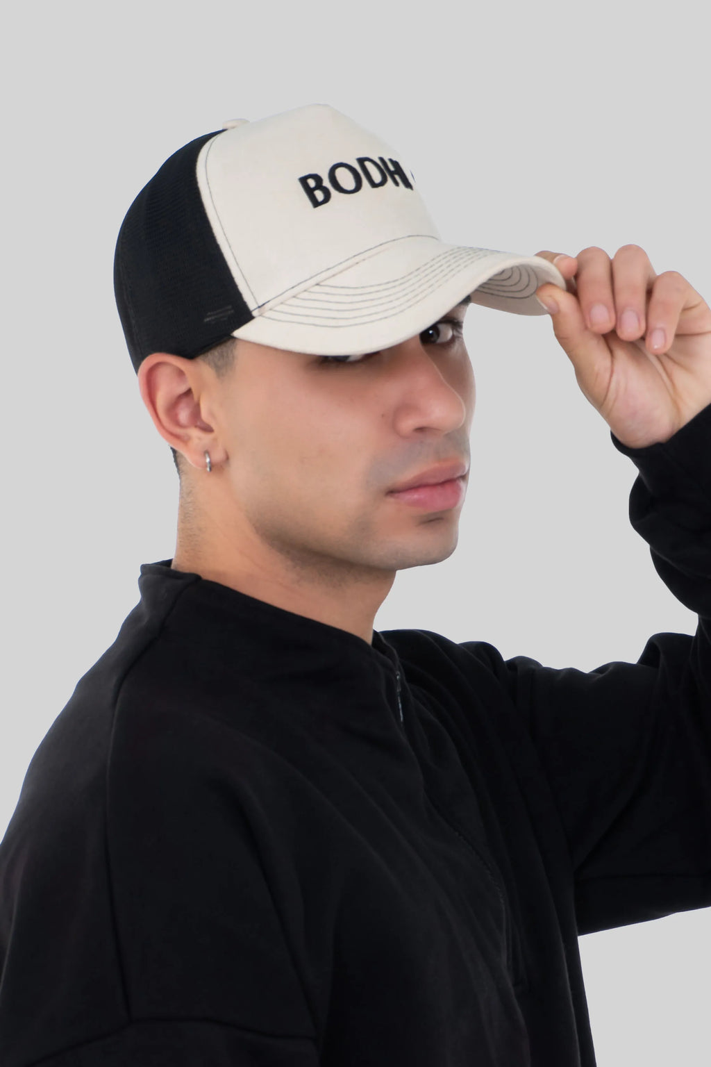 Color: Beige