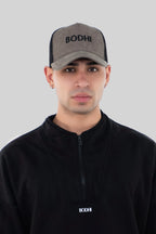 Color: Gris