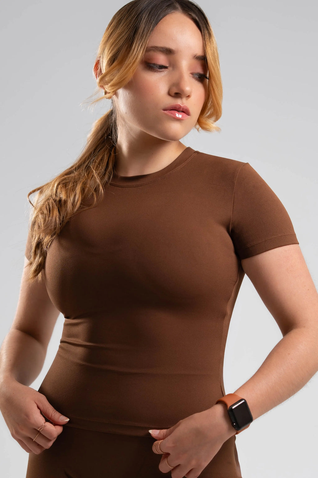 Camiseta Áurea de Silueta Definida