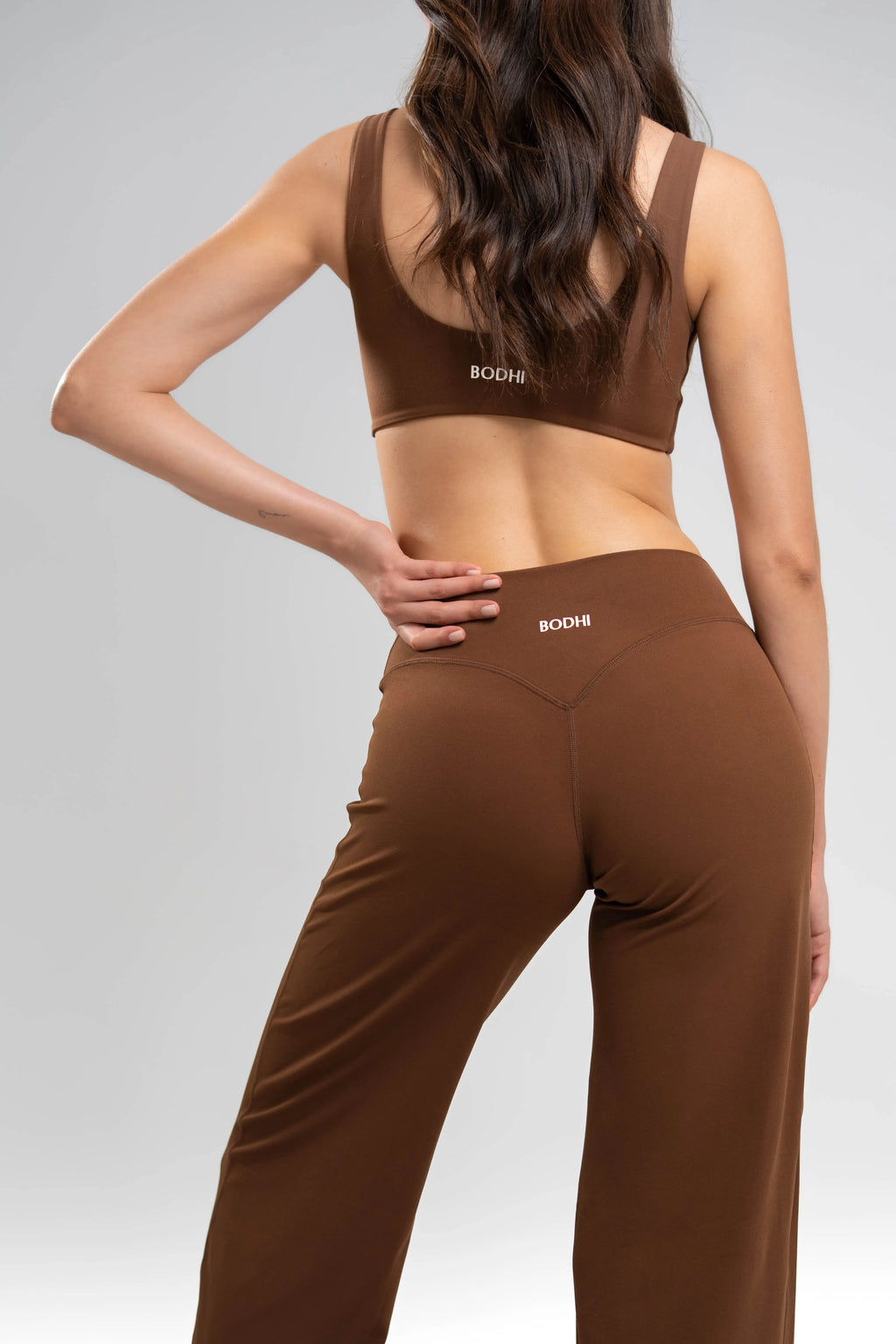 Pantalón Áurea de Silueta Fluida
