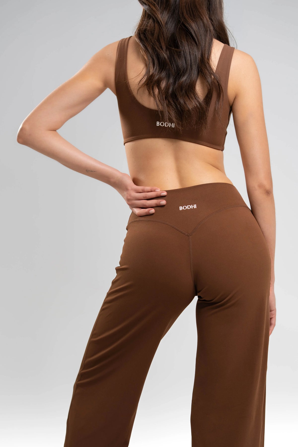 Pantalón Áurea de Silueta Fluida