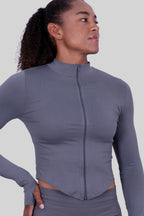 Color: Gris