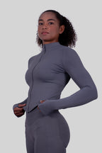 Color: Gris