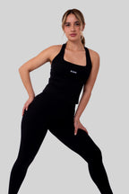 Color: Negro