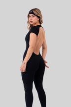 Color: Negro