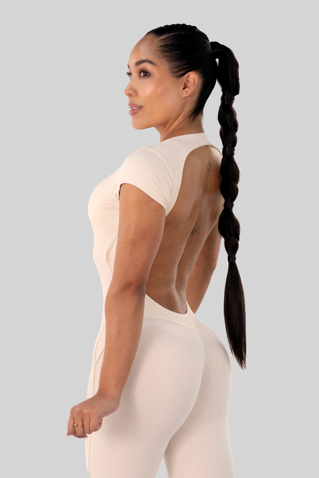 Color: Beige