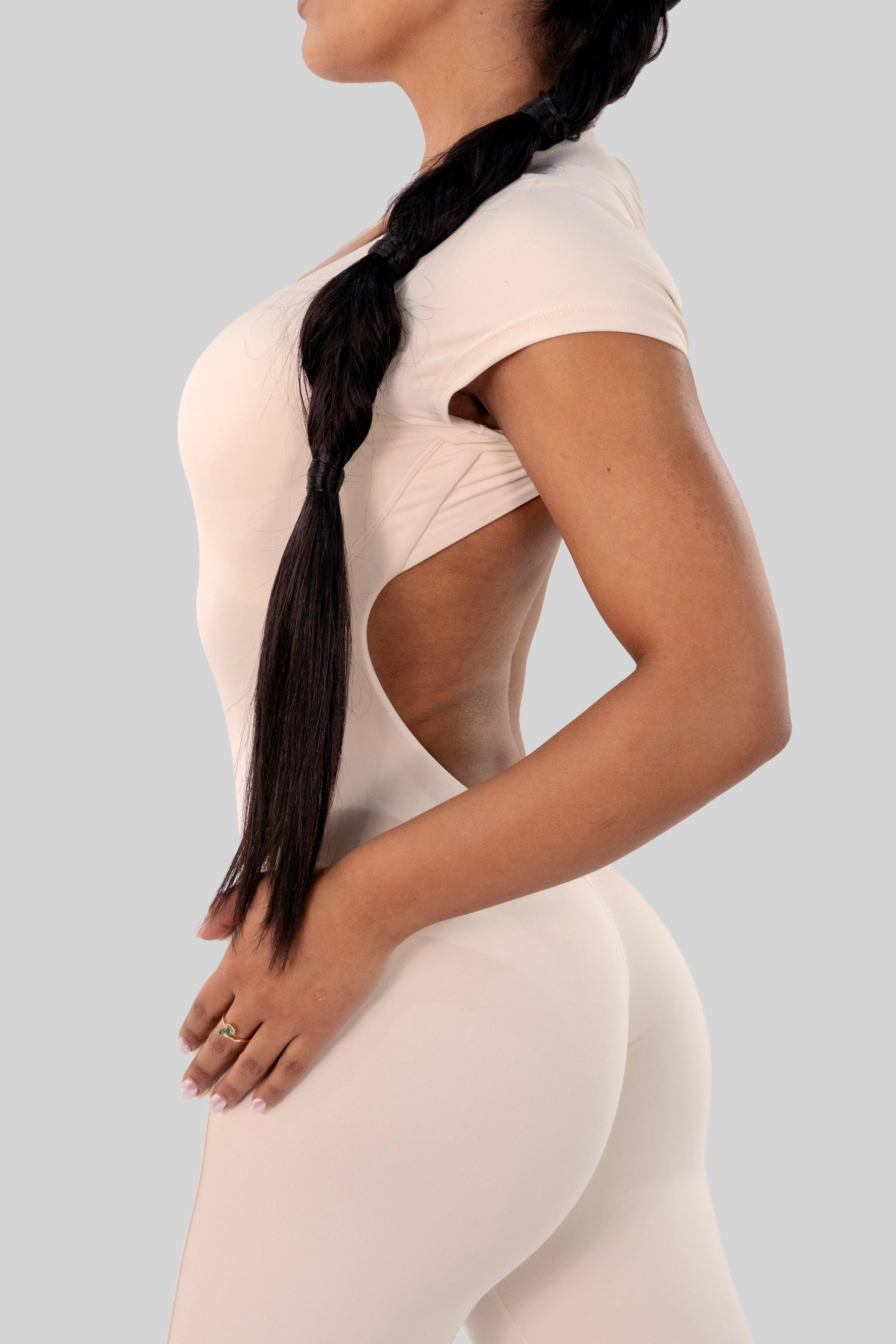 Color: Beige